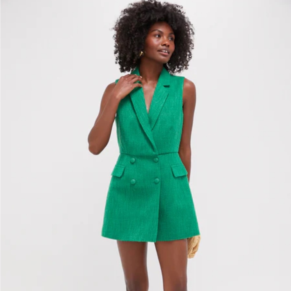 Pomander Place Green Sleeveless Romper